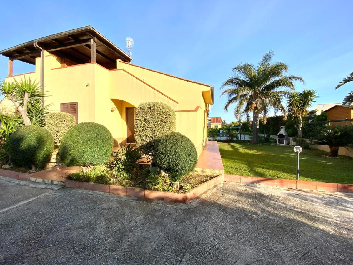 Case Vacanze Paradise Beach Vicino Cefalu Piscina Aperta Campofelice Di Roccella Bagian luar foto