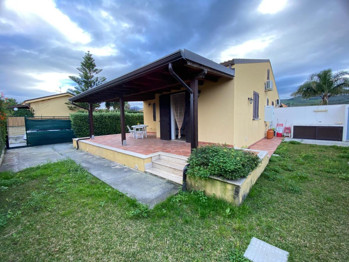 Case Vacanze Paradise Beach Vicino Cefalu Piscina Aperta Campofelice Di Roccella Bagian luar foto