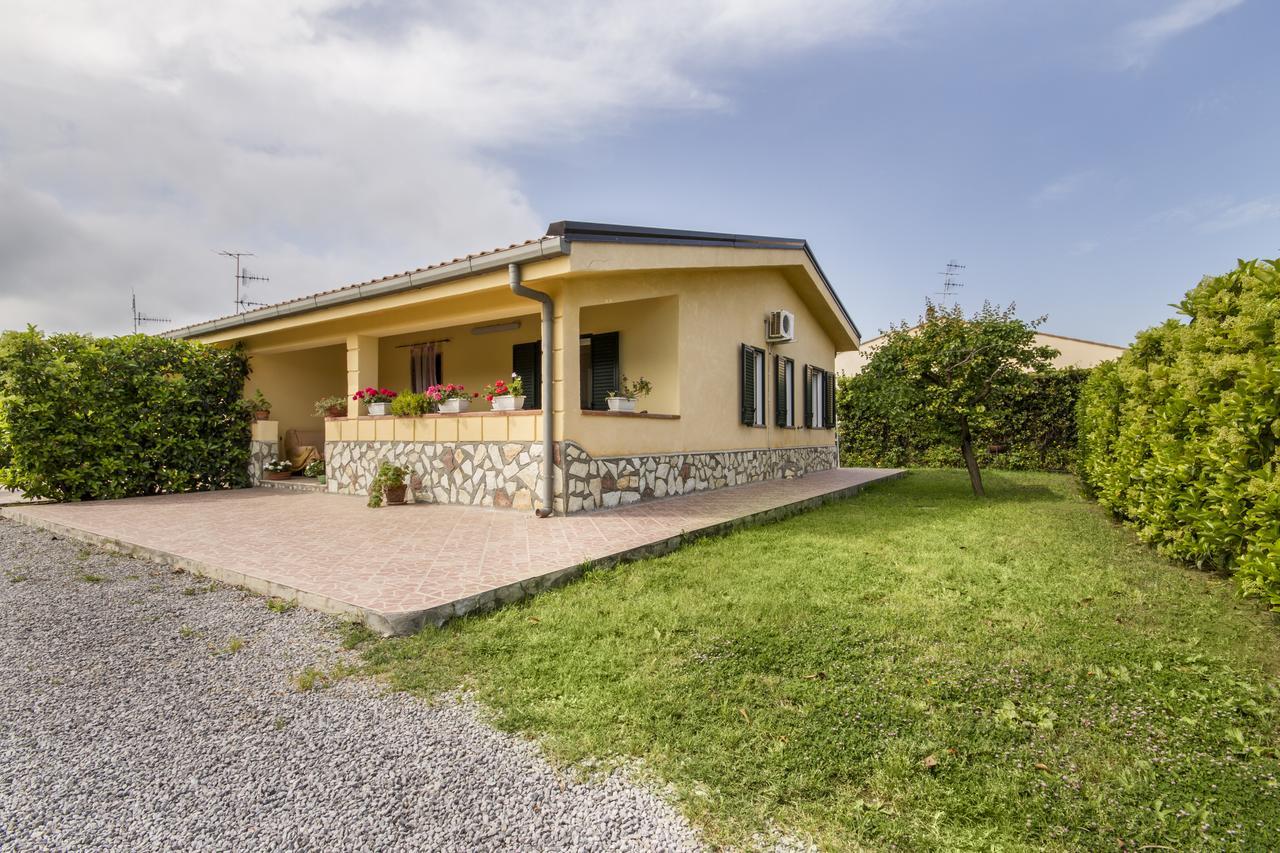 Case Vacanze Paradise Beach Vicino Cefalu Piscina Aperta Campofelice Di Roccella Bagian luar foto